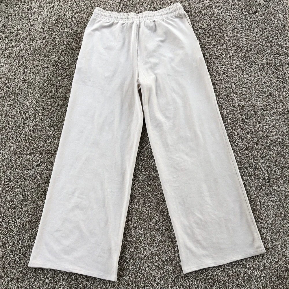 Vuori Halo Essential Wide Leg Pants Womens Size Medium Ecru Heather Colorway EUC